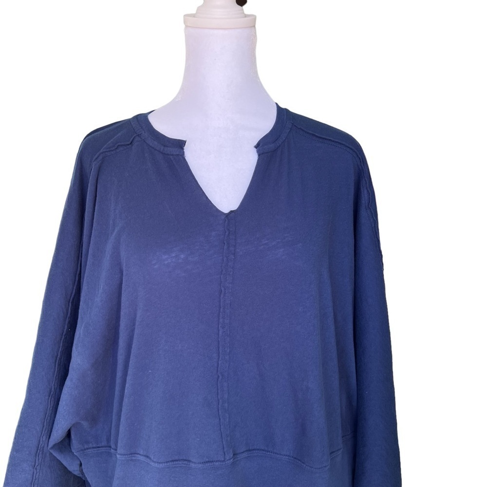 FP Beach Free People - Navy Blue Shirt with Wide Arms Sz XS - Picture 2 of 7